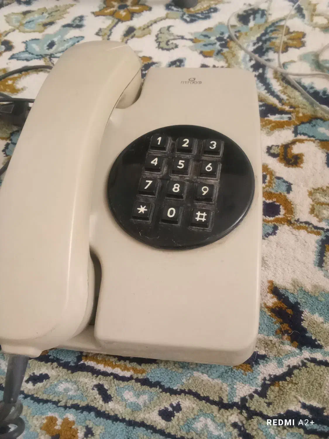 دو عدد تلفن قدیمی|تلفن رومیزی|سمنان, |دیوار