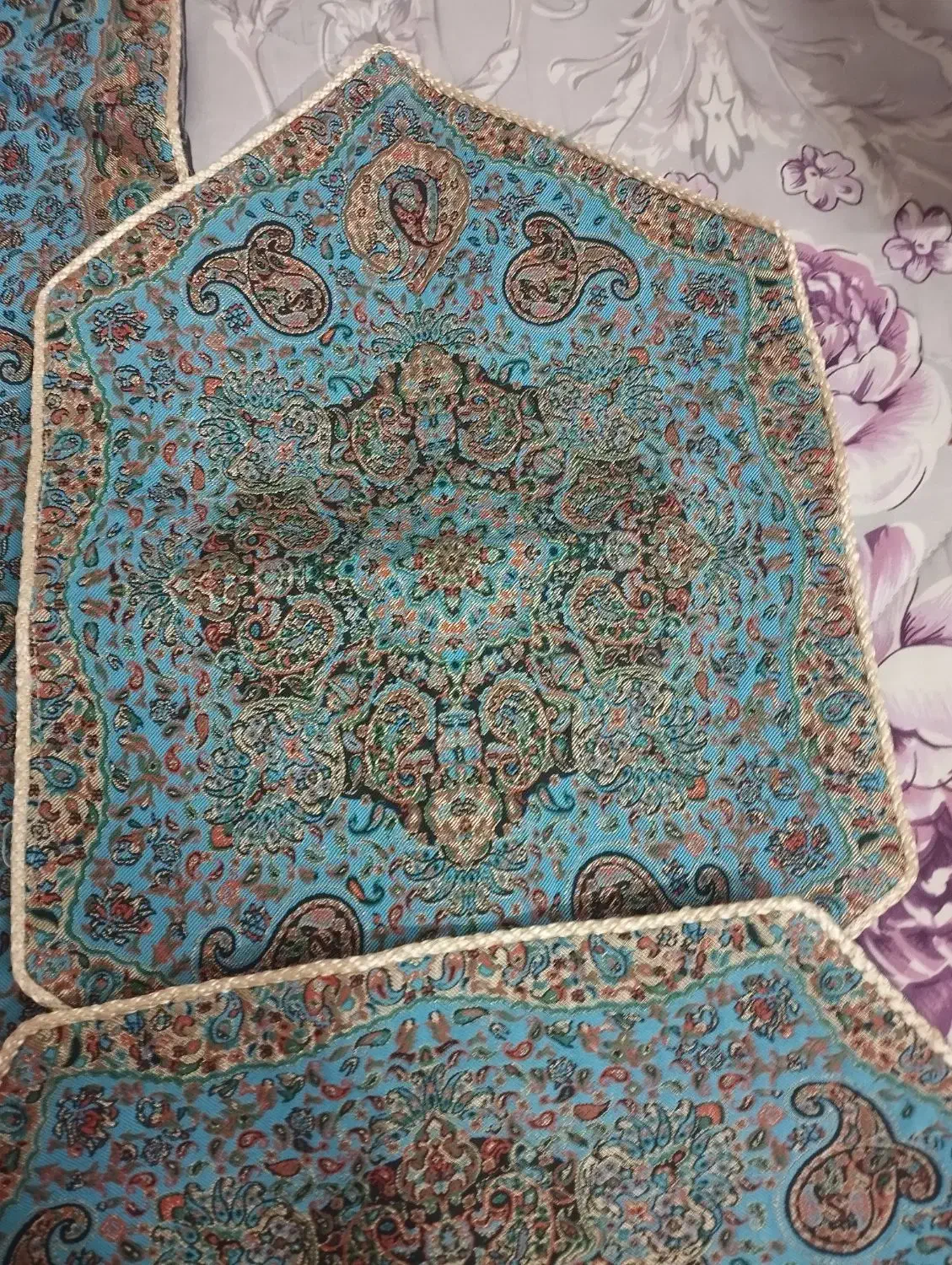 رومیزی 3تیکه نو|پرده، رانر، رومیزی|گلبهار, شهر جدید گلبهار|دیوار