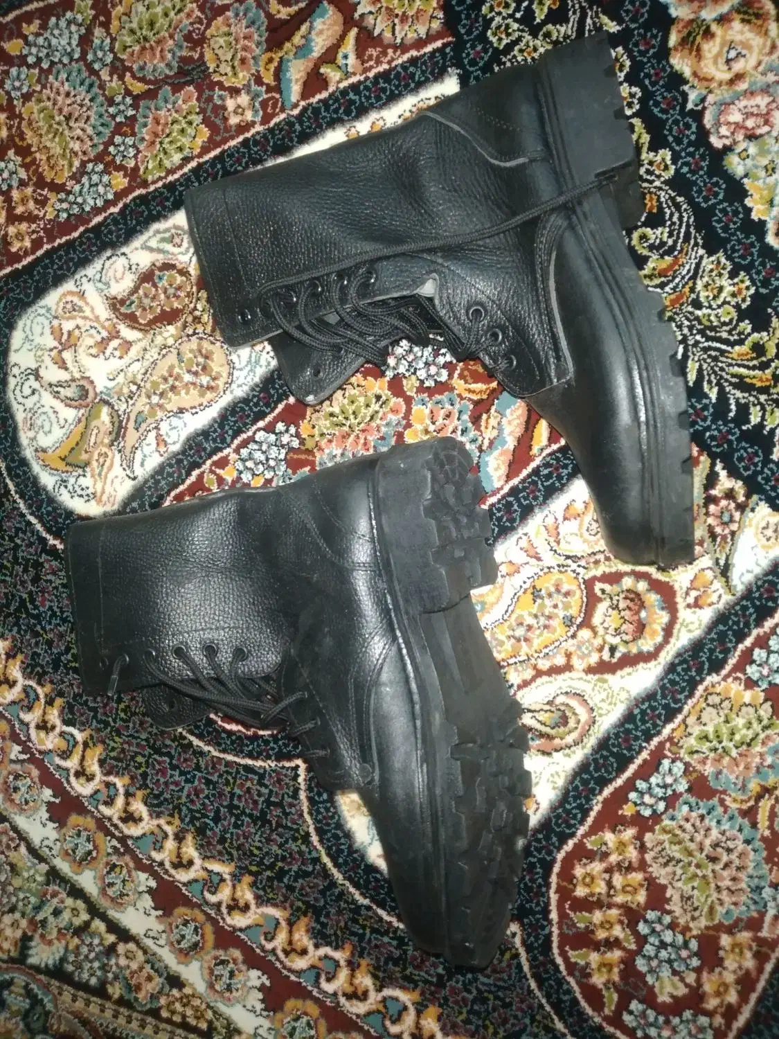 پوتین|کیف، کفش، کمربند|نظرآباد, نجم آباد|دیوار