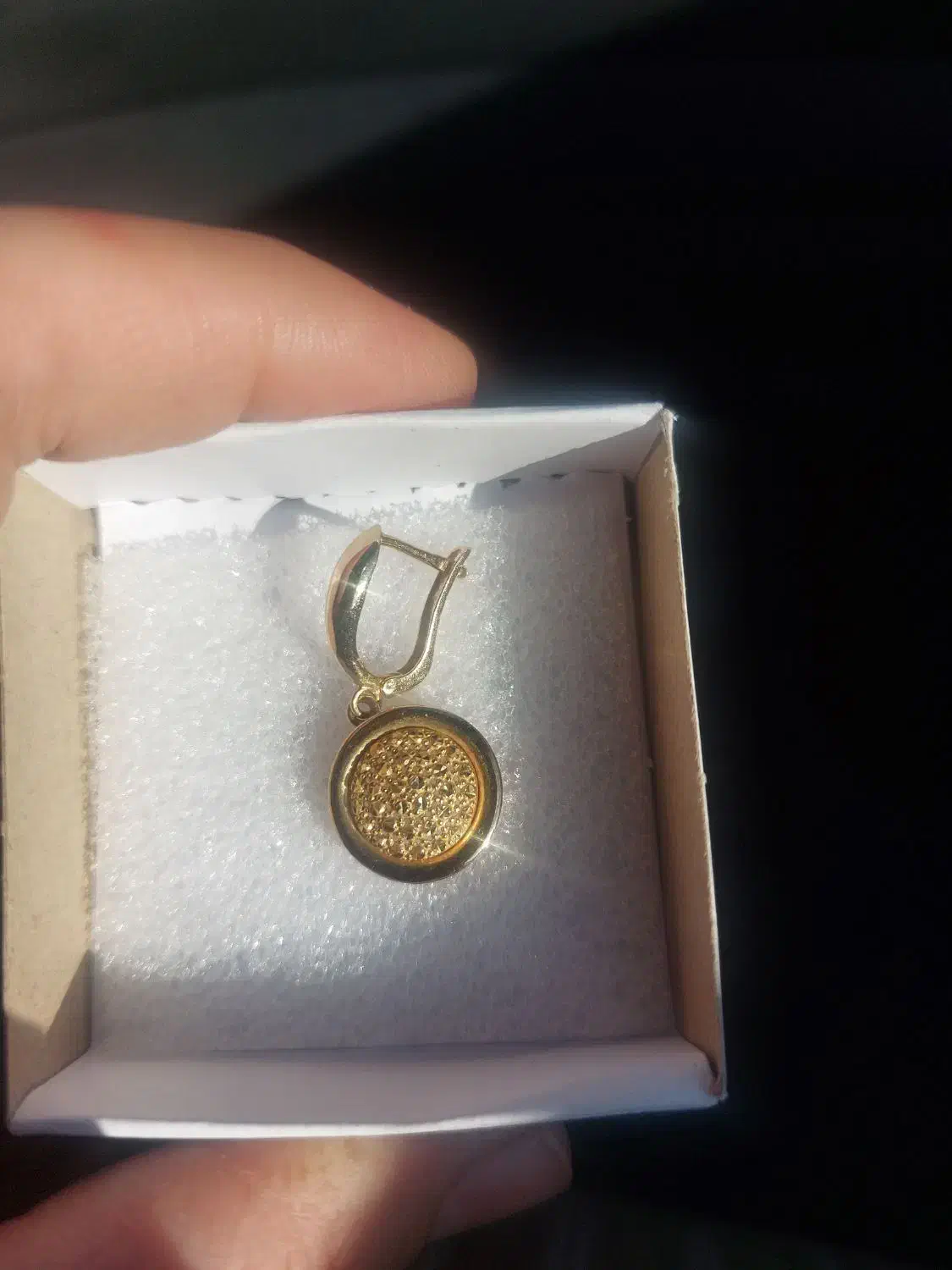 یک تای این گوشواره چندهفته پیش گم شده|جواهرات|نجف‌آباد, ویلاشهر|دیوار