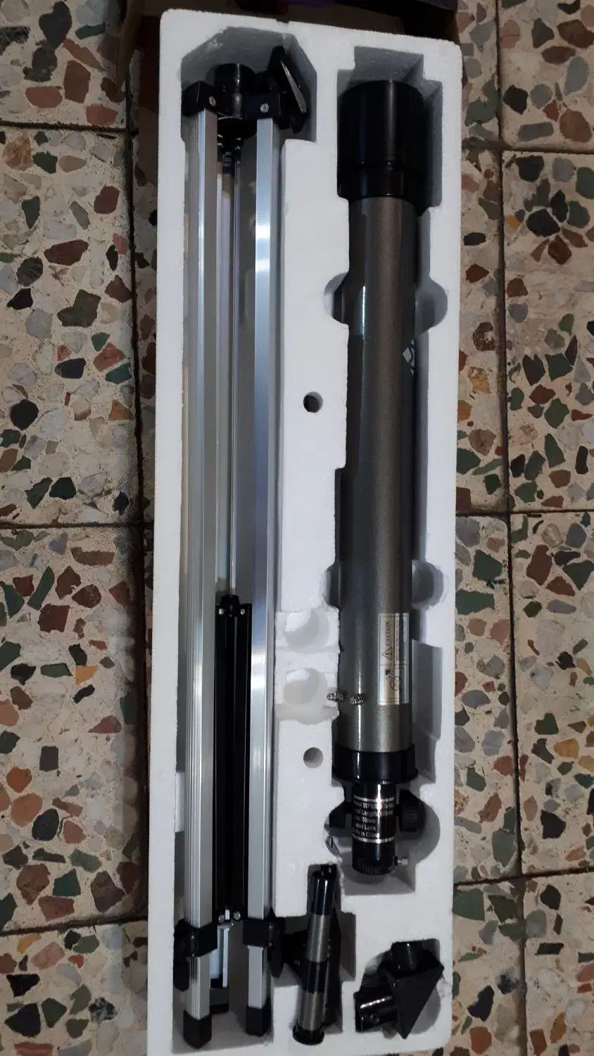 تلسکوب مناسب کودک و نوجوان|اسباب‌‌بازی|رشت, منظریه|دیوار