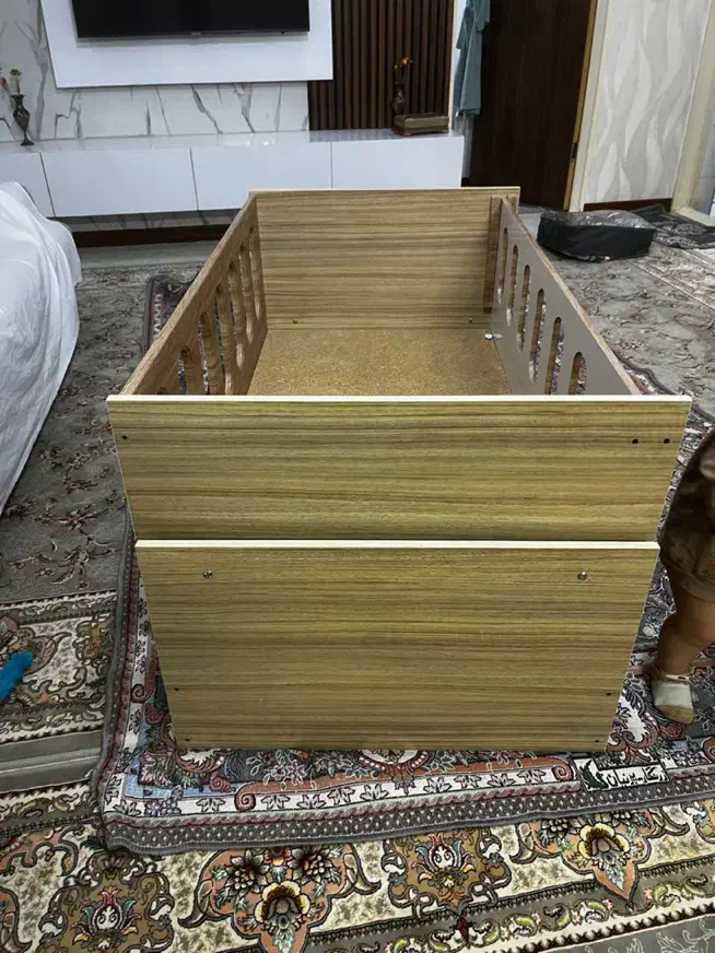 تخت کودک|تخت و صندلی بچه|شیروان (خراسان), |دیوار