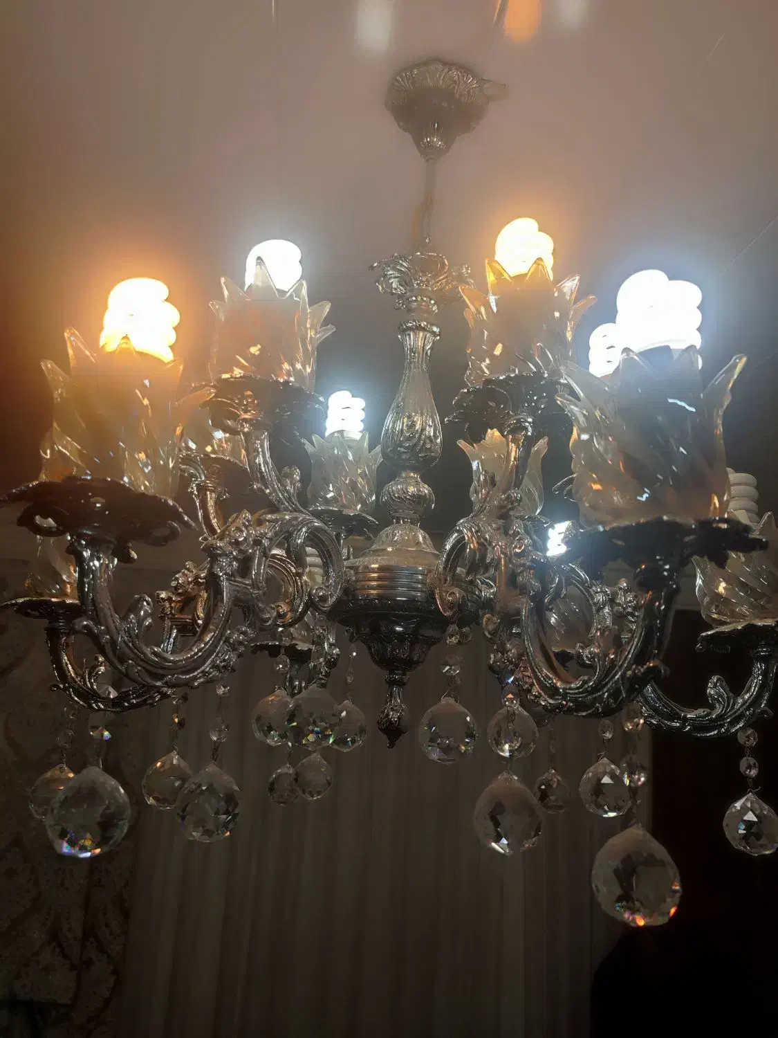 لوستر برنجی آنتیک|لوستر و چراغ آویز|مشهد, حجاب (شهرک غرب)|دیوار