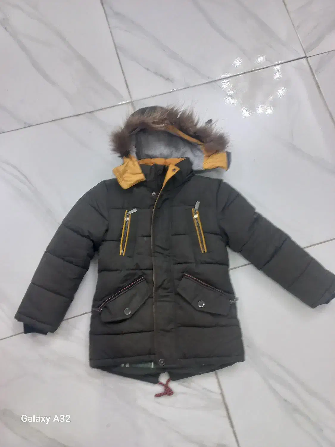 کاپشن کودک|کفش و لباس بچه|قدس, شهر‌قدس|دیوار