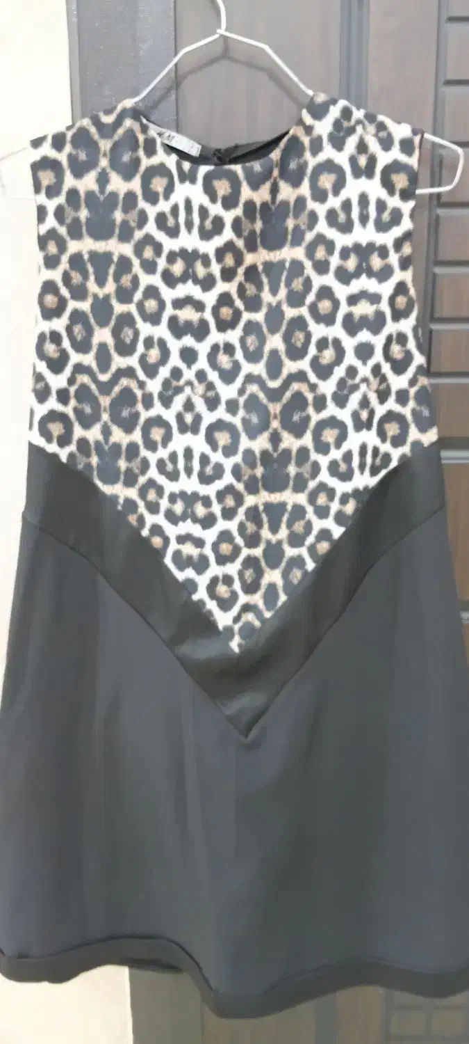 ۲ عدد پیراهن|لباس|آستارا, |دیوار