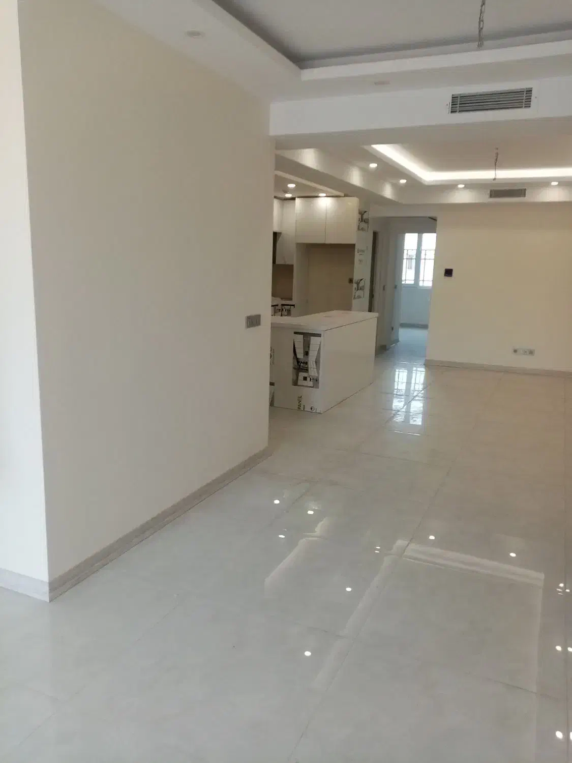 104 متر نوساز ستارخان توحید دو کله نورگیر خوب