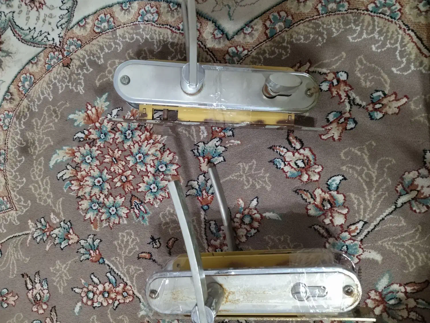 دستگیره درب|لوازم سرویس بهداشتی|زاهدان, |دیوار