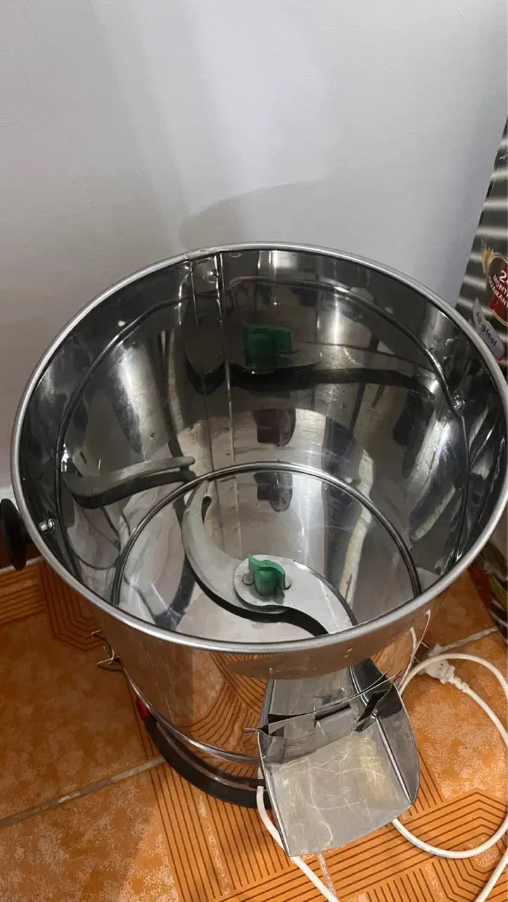 سبزی خرد کن سه کیلویی کاملا سالم|خردکن، آسیاب، غذاساز|رشت, آزادگان|دیوار