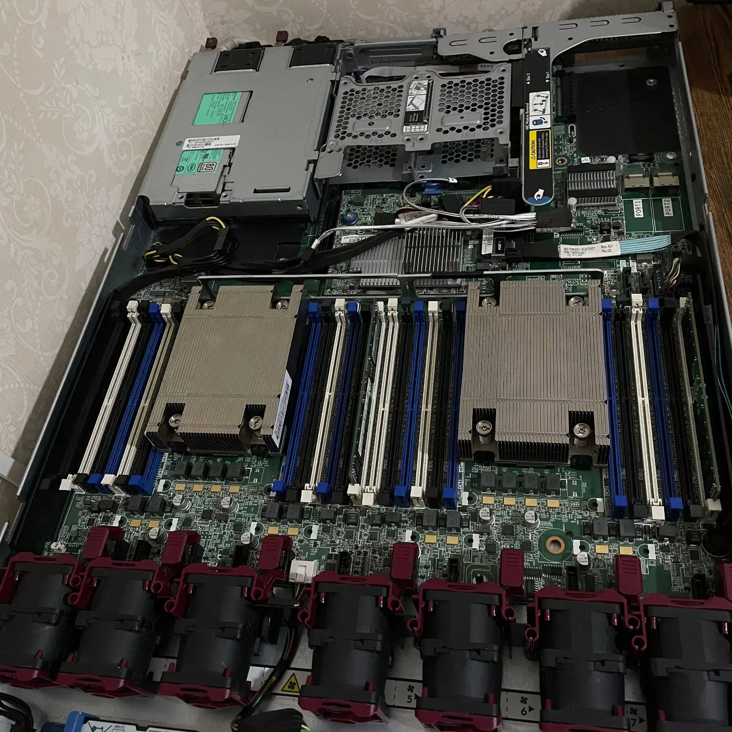 سرور HPE DL360 G9 4LFF + 4SFF|مودم و تجهیزات شبکه|تبریز, |دیوار