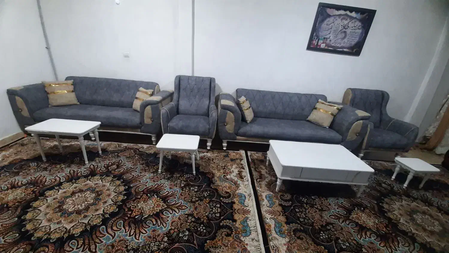 مبل هشت نفره مدل چستر همراه یک میز و سه عسلی|مبلمان خانگی و میز عسلی|چهاردانگه (تهران), |دیوار