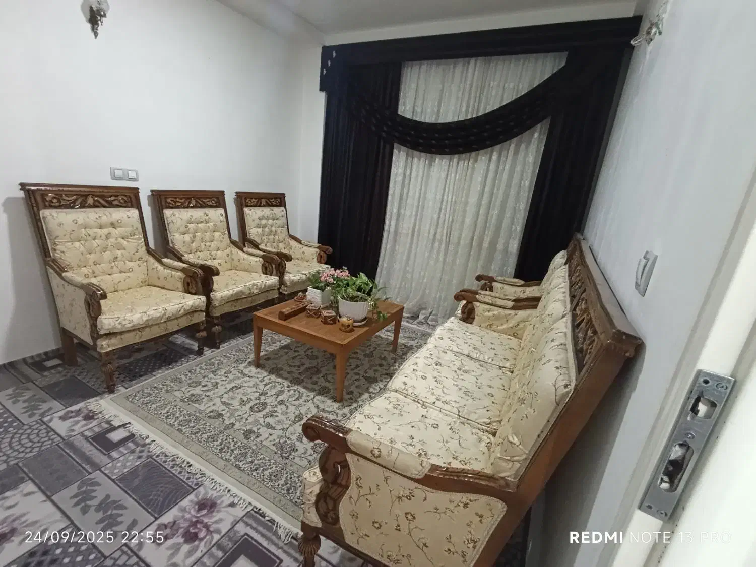 مبل سلطنتی 7نفره|مبلمان خانگی و میز عسلی|شیراز, جانبازان|دیوار
