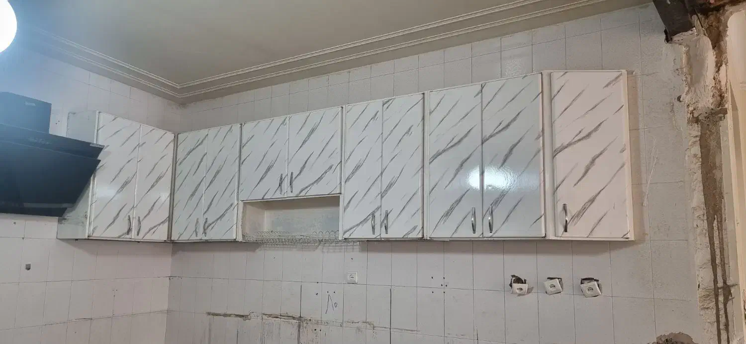 کابینت آهن سفید تمیزوسالم|مصالح و تجهیزات ساختمان|کهک, |دیوار