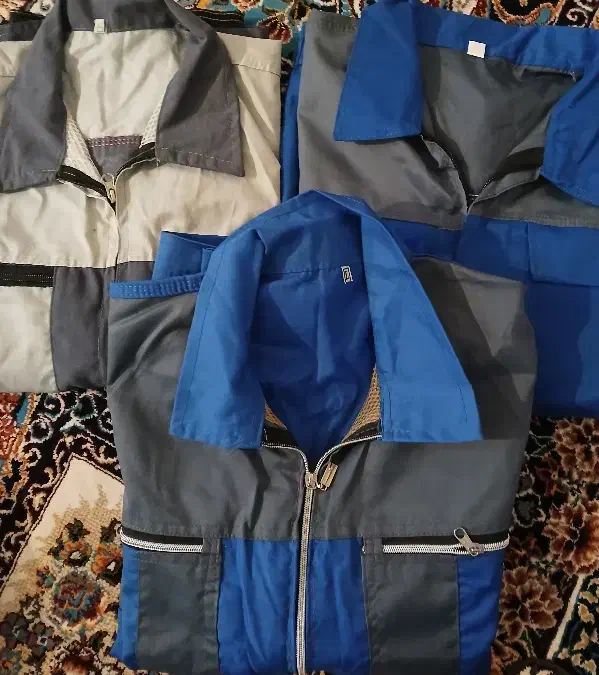 تعدادی لباس کار|لباس|مسجد سلیمان, |دیوار