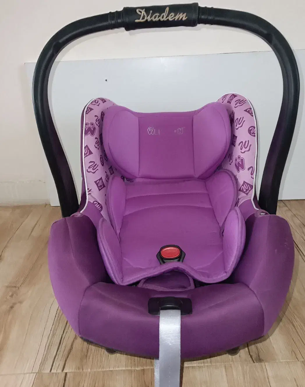 صندلی ماشین .نی نی لالی لای|اسباب و اثاث بچه|همدان, |دیوار