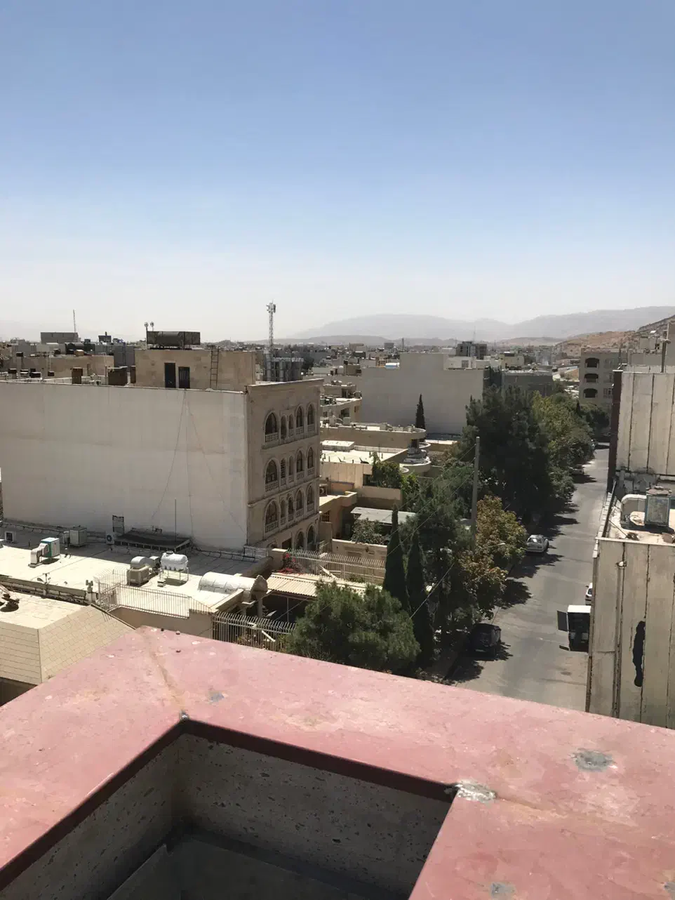 رهن واحد ۲ خواب ۱۲۵ متری با ۵۰ متر حیاط اختصاصی|اجارهٔ آپارتمان|شیراز, فرهنگ شهر|دیوار