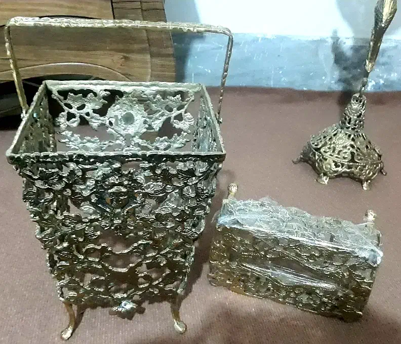 سطل وجای دستمال برنز|صنایع دستی و سایر لوازم تزئینی|نهاوند, |دیوار
