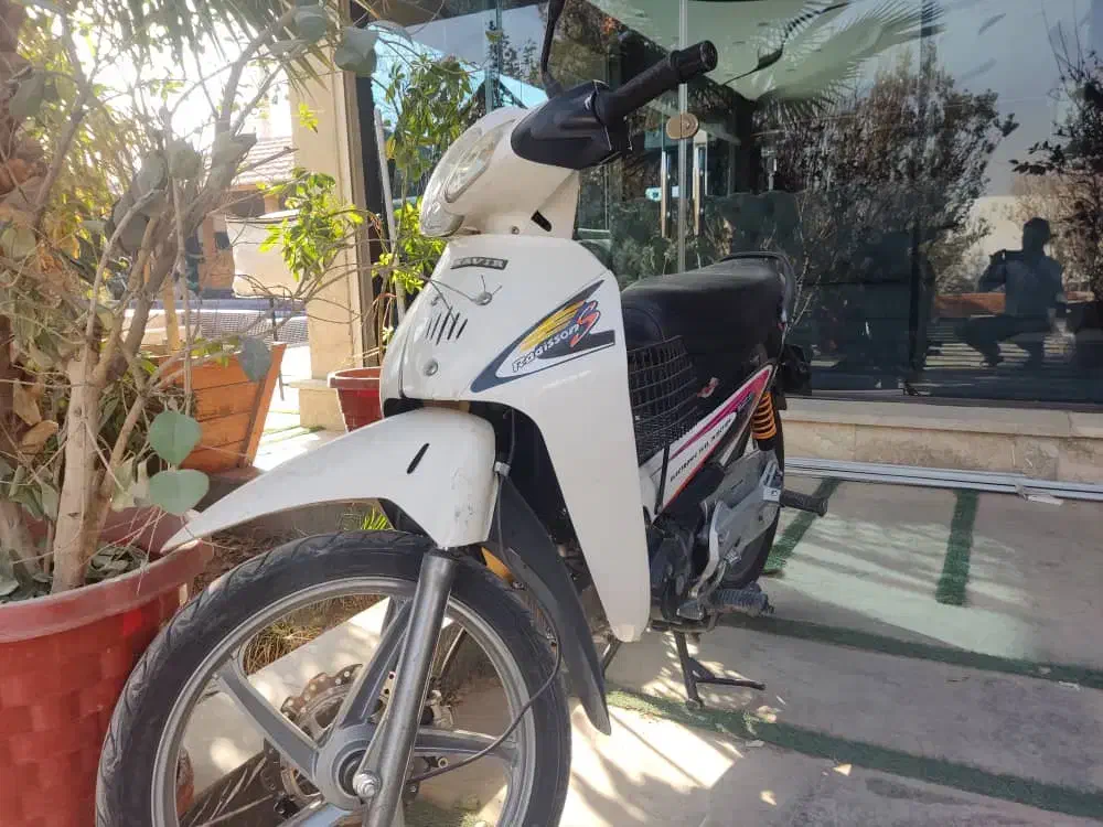 موتور کویر 125 بی‌کلاج 1401|موتورسیکلت|اصفهان, بوستان ناژوان|دیوار