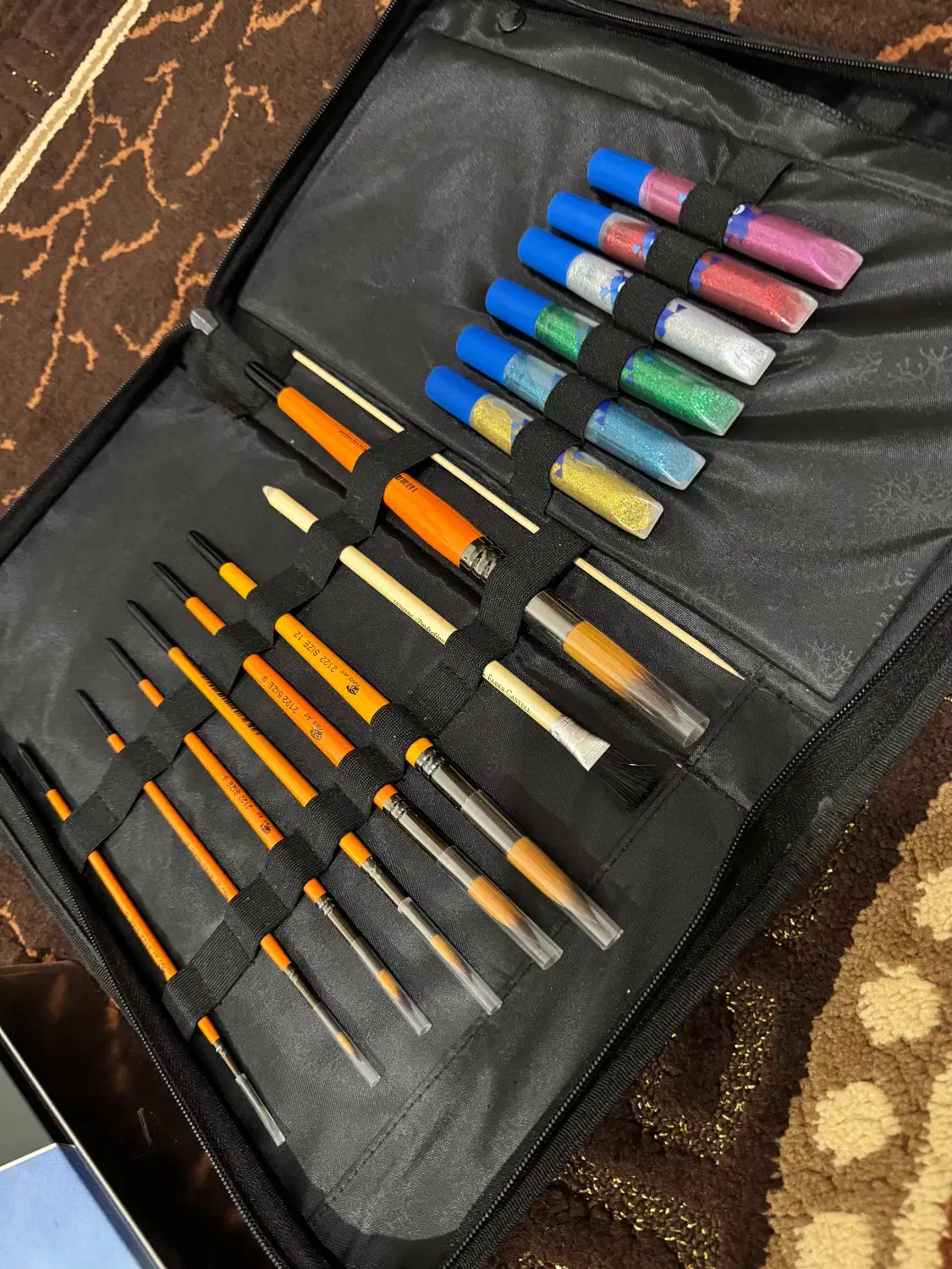 چرخ خیاطی به همراه وسایل طراحی|چرخ خیاطی و ریسندگی|اهواز, اهواز|دیوار