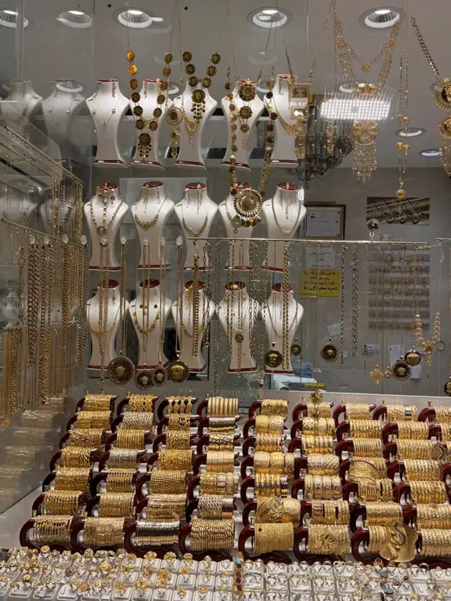 النگو ریختگی سیکاس ۶ درصد بالای تابلو|جواهرات|شیراز, شاهچراغ|دیوار