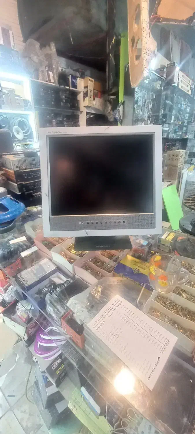 مانیتور ۱۷اینچ ۱۵،۱۹اینچLCD ال جی اصل|قطعات و لوازم جانبی رایانه|گلبهار, شهر جدید گلبهار|دیوار