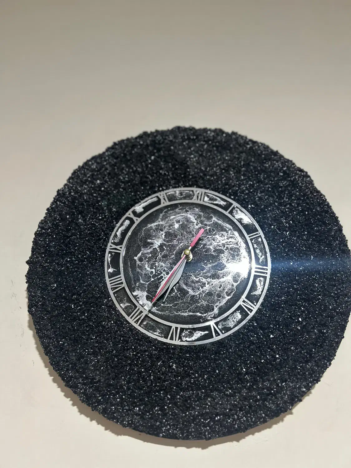 ساعت دیواری کریستالی خاص و لوکس|ساعت دیواری و تزئینی|تهران, فلسطین (میدان انقلاب)|دیوار