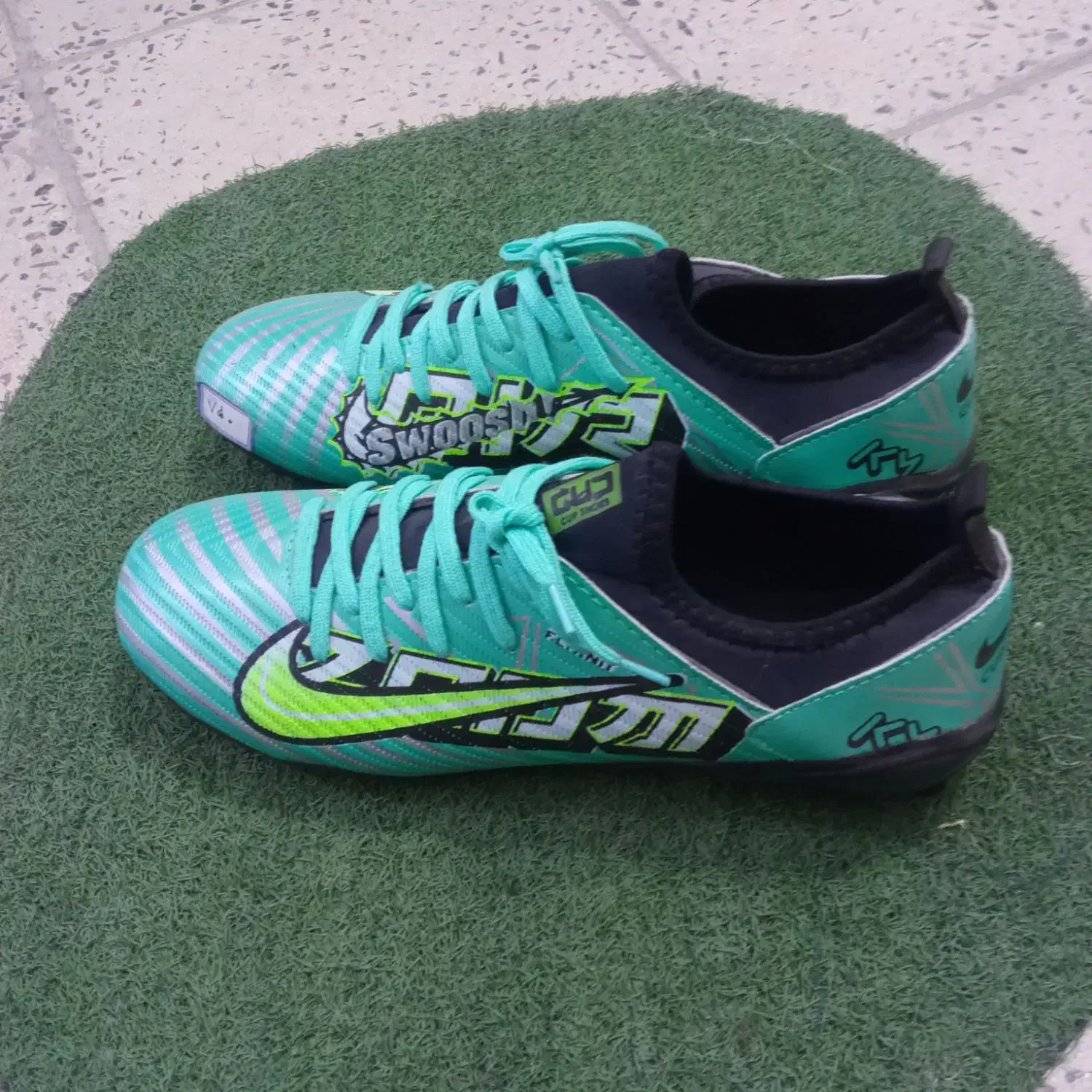 کفش چمن مصنوعی و طبیعی کاملاً نو|کیف، کفش، کمربند|مریوان, |دیوار