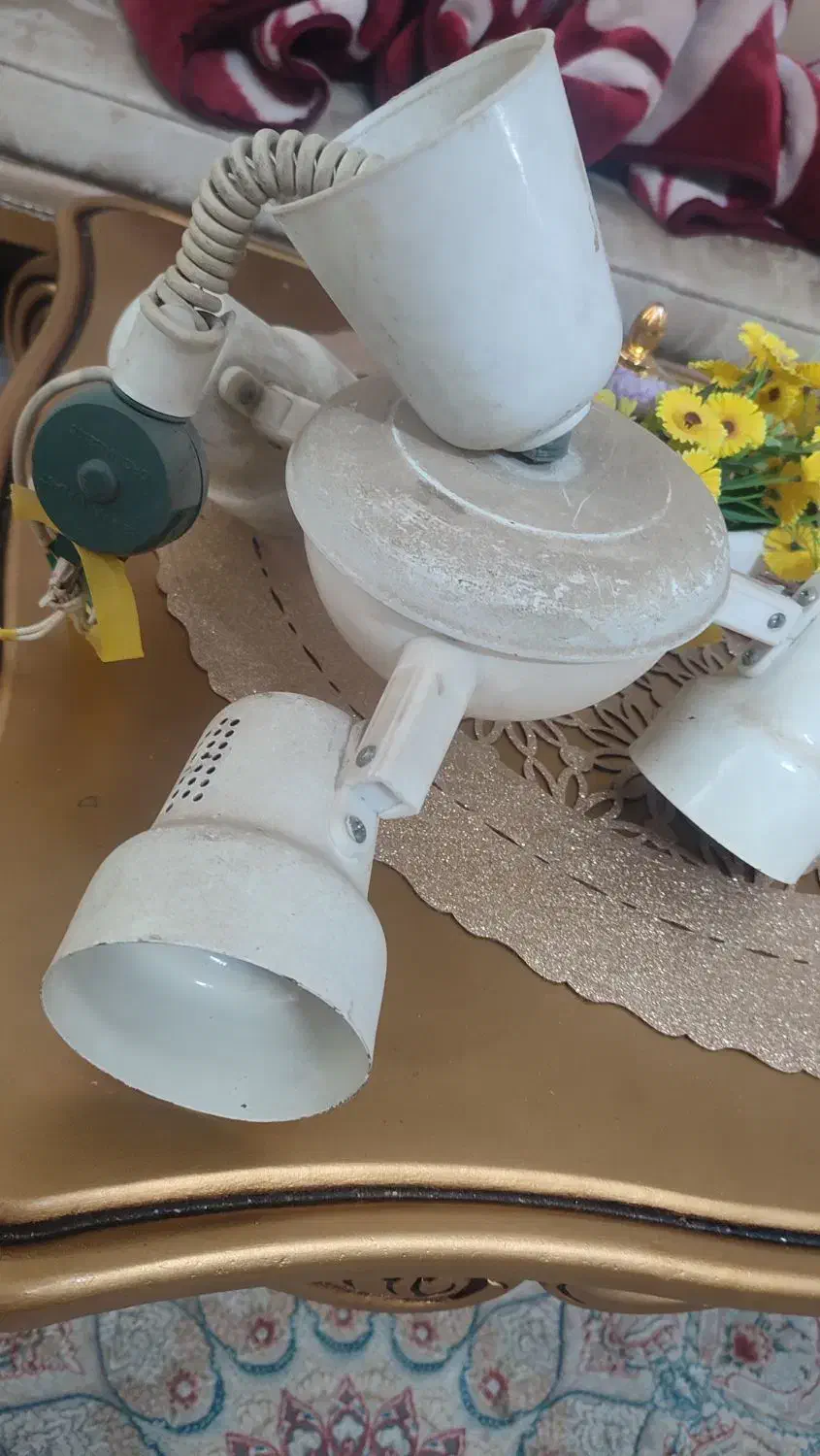 لوستر سه شعله|لوستر و چراغ آویز|مشهد, چهارچشمه|دیوار