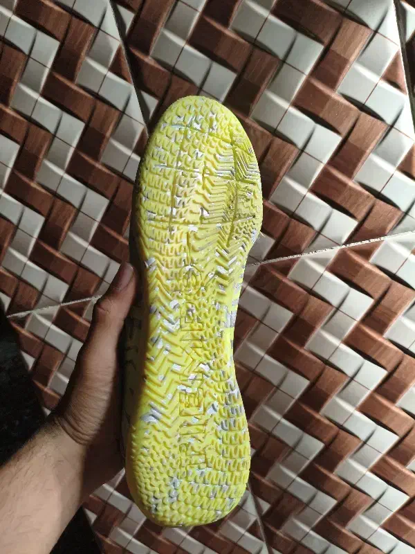 کفش فوتسال NIKE|کیف، کفش، کمربند|خرم‌آباد, |دیوار