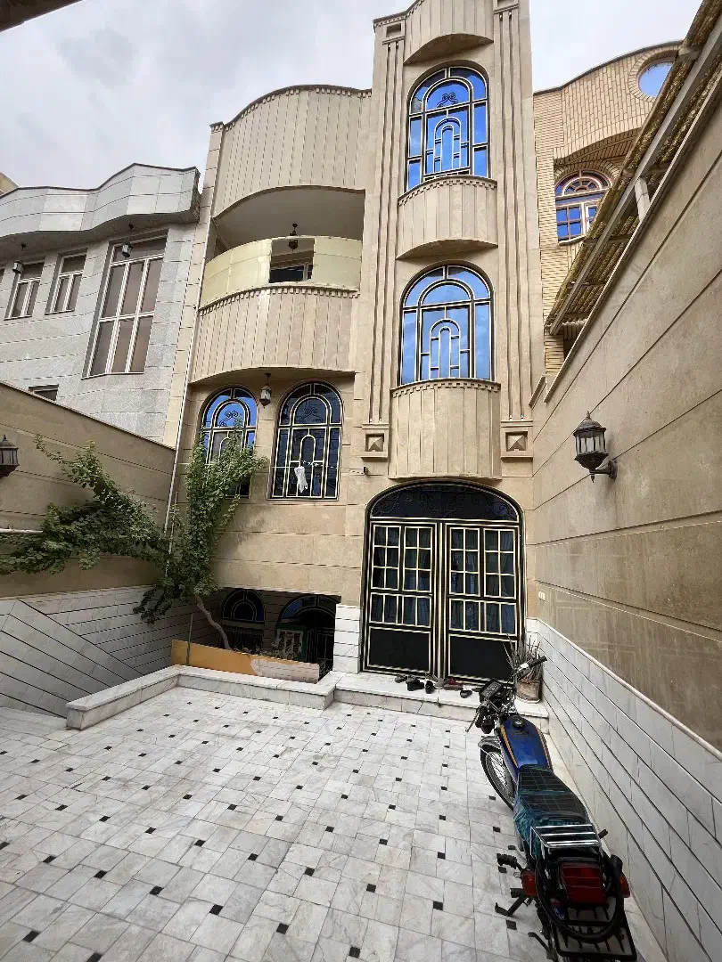 ویلایی فروشی|فروش خانه و ویلا|قم, فرهنگیان و شهربانی|دیوار