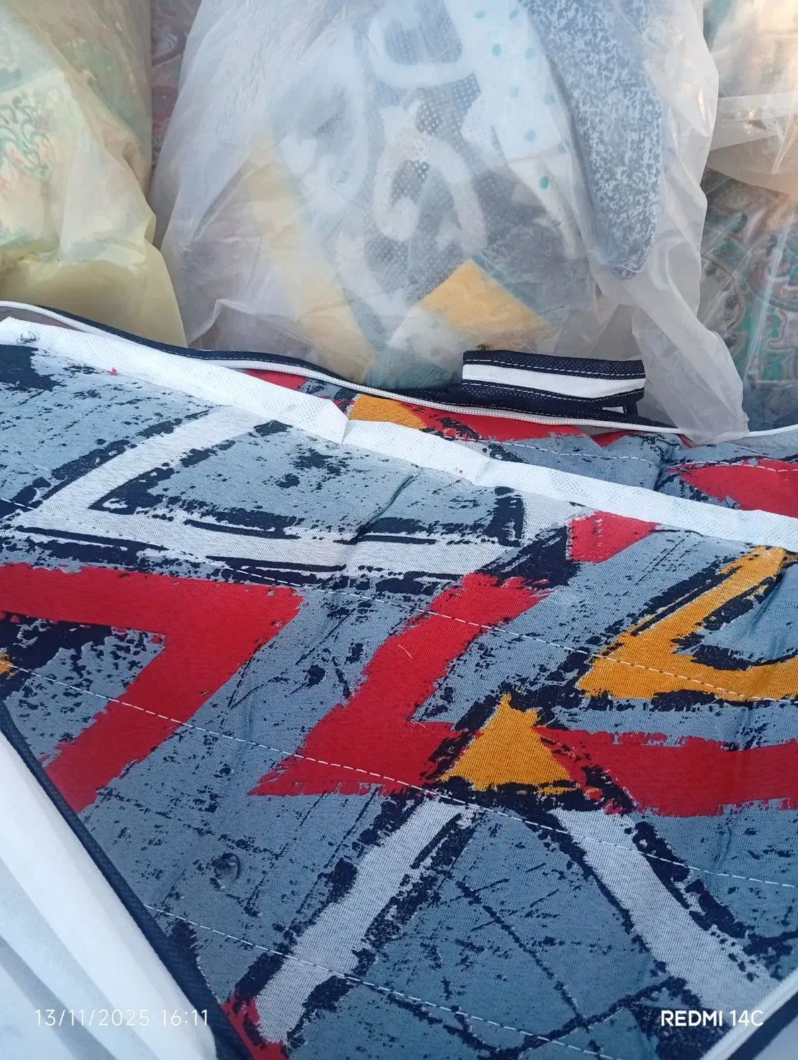 بالشت و تشک|رختخواب، بالش، پتو|چابهار, |دیوار