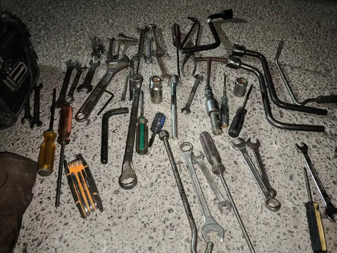 اچار|ابزارآلات|فولادشهر, مسکن مهر فولادشهر|دیوار