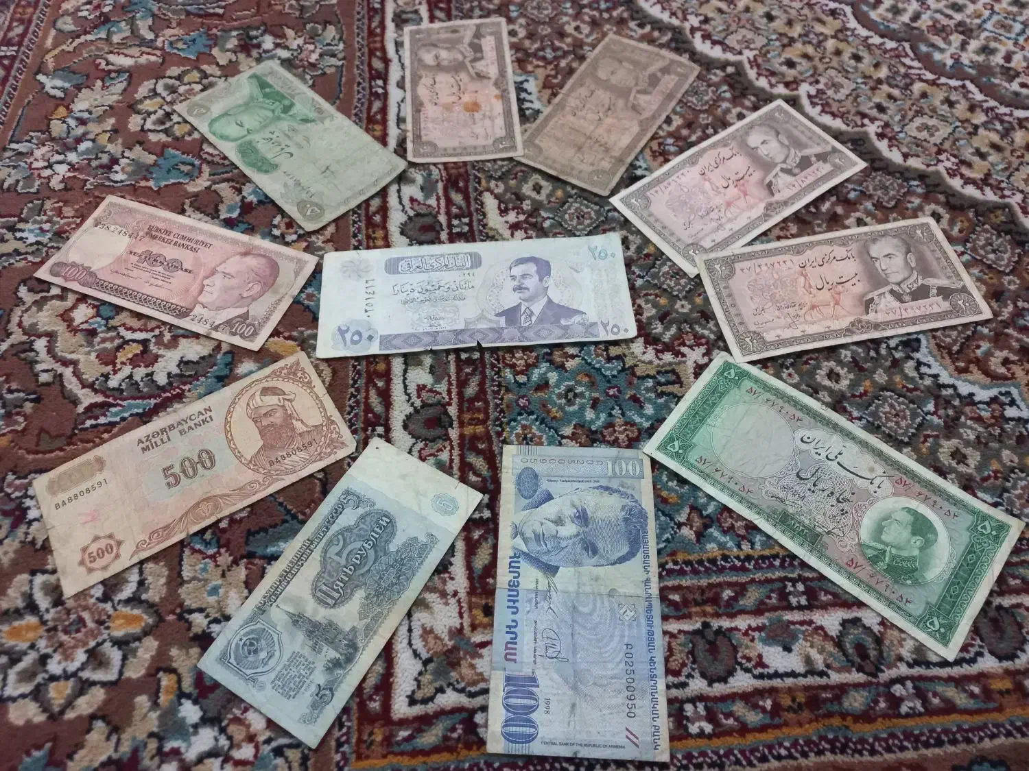 اسکناس قدیمی|کلکسیون سکه، تمبر، اسکناس|تبریز, |دیوار