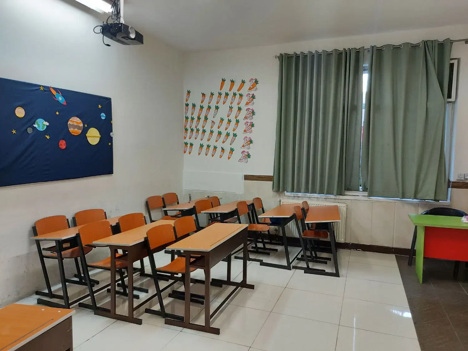 استخدام|استخدام سرایداری و نظافت|تهران, منیریه|دیوار