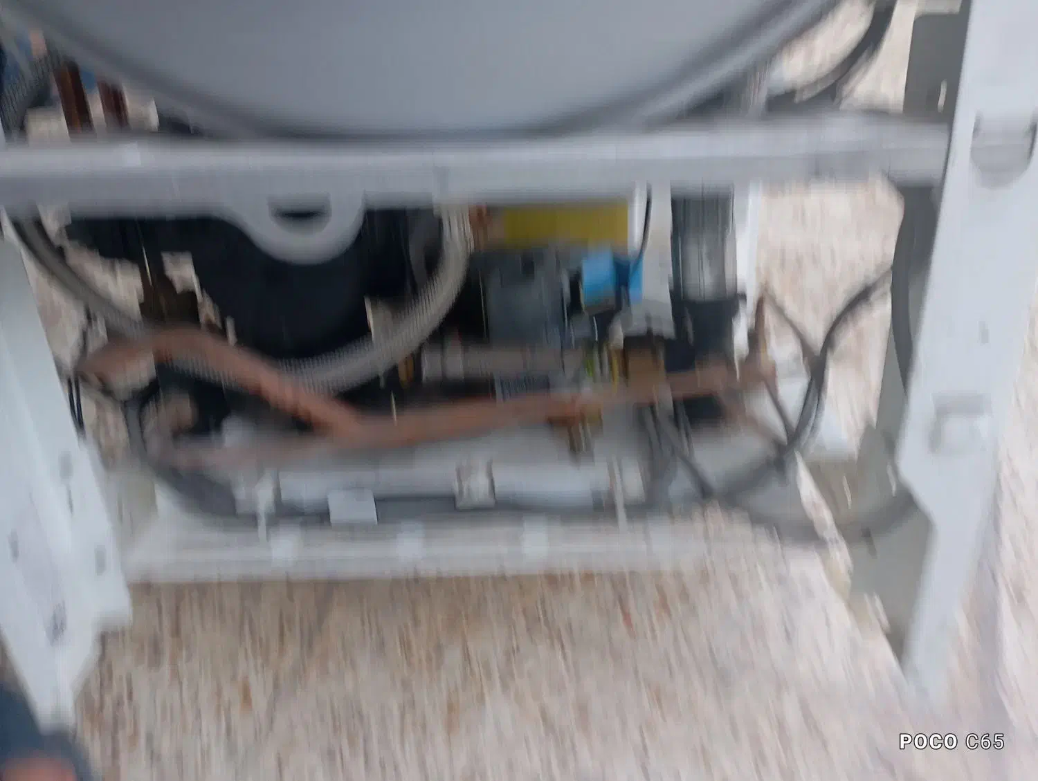 پکیج دست دوم بوتان۲۴ هزار مدل کالداونزیا|آبگرمکن، پکیج، شوفاژ|خرمآباد, |دیوار