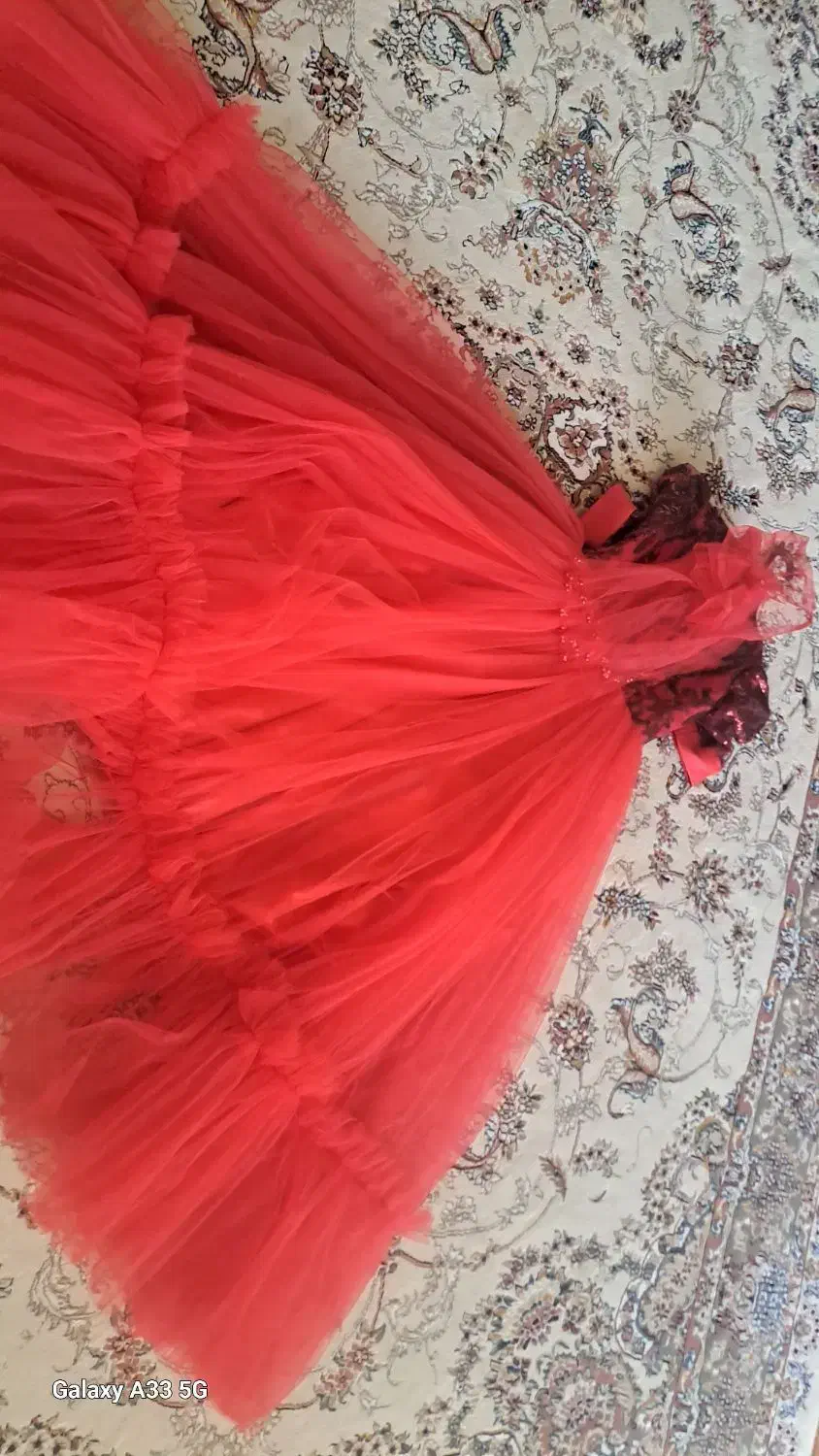 لباس مجلسی|لباس|میانه, |دیوار