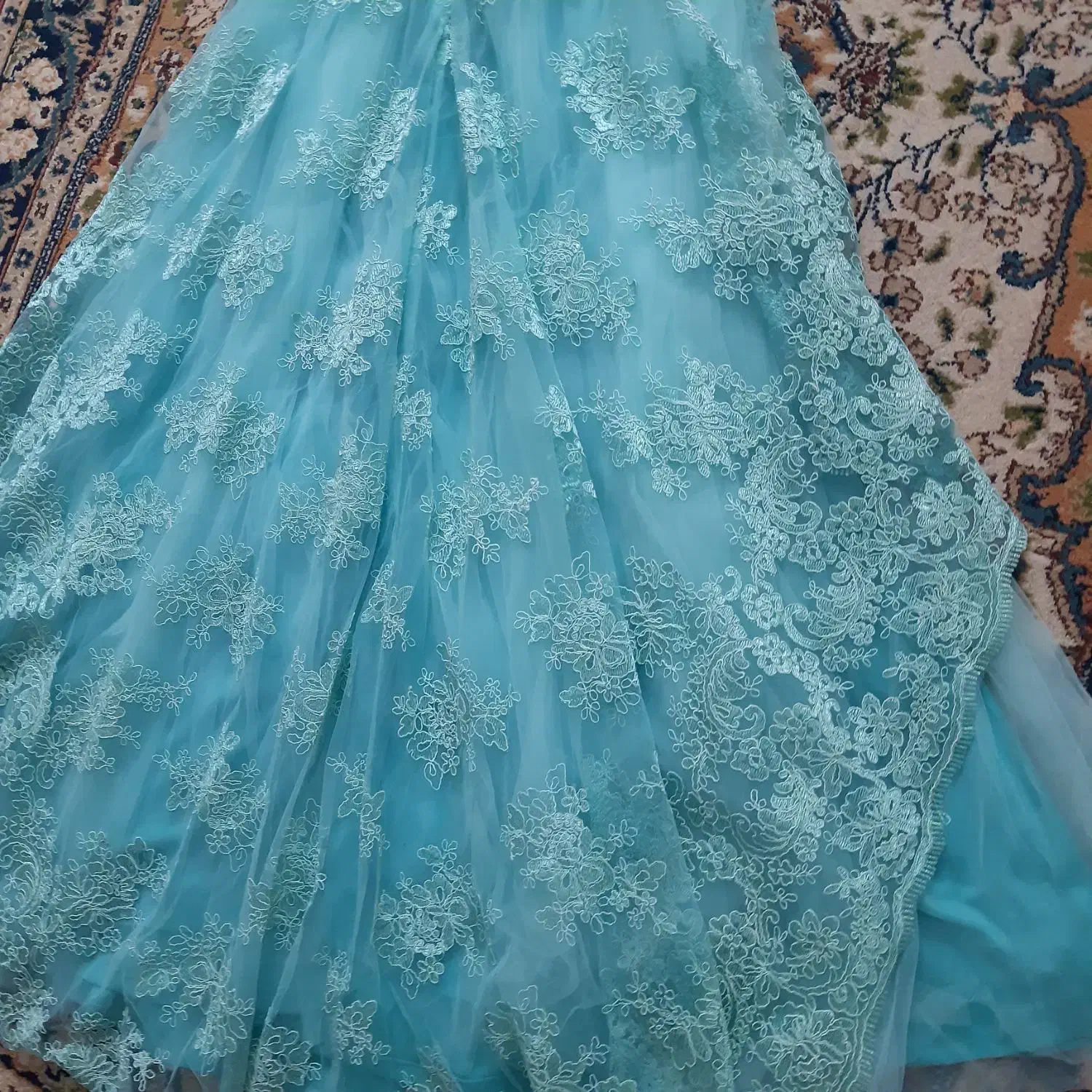 لباس مجلسی|لباس|رشت, فرزانه|دیوار