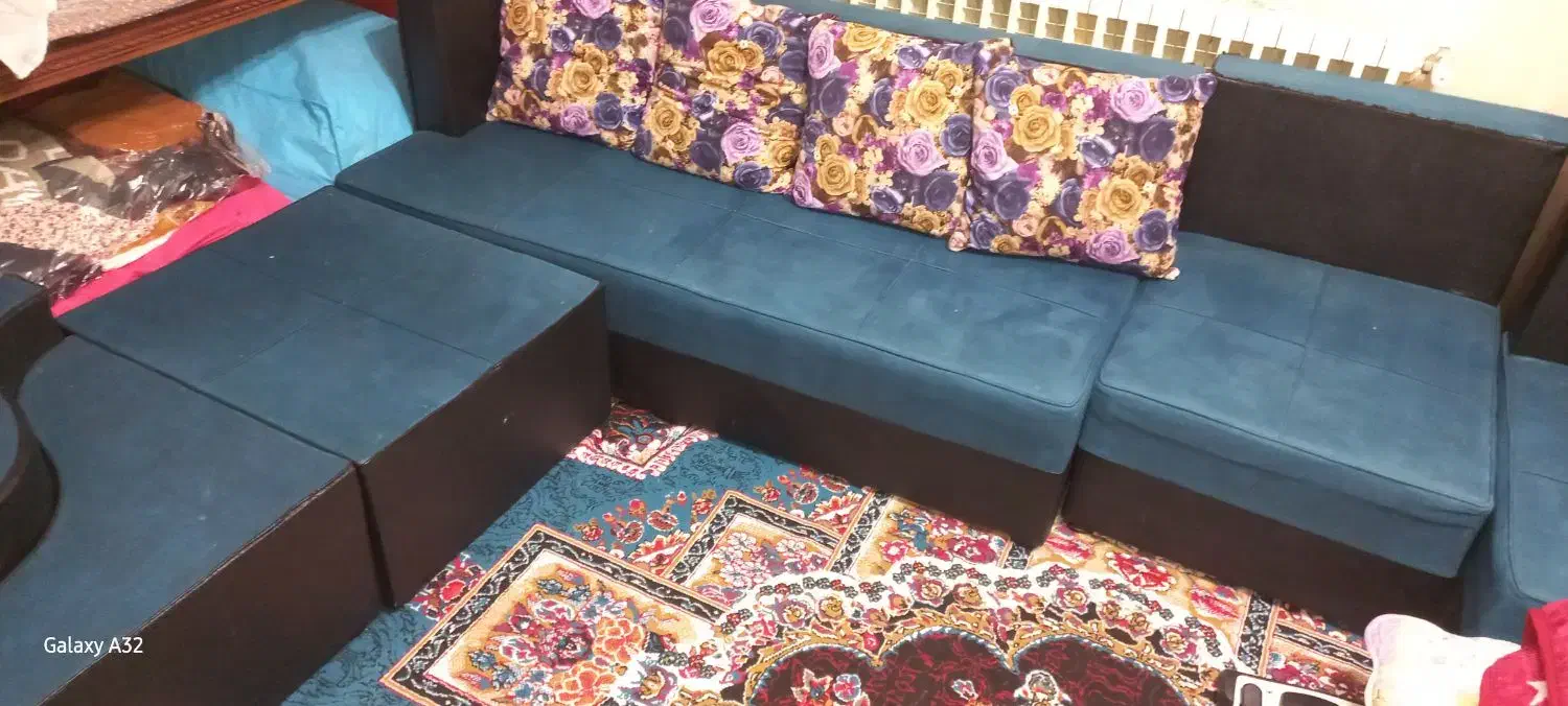 مبل|مبلمان خانگی و میز عسلی|اندیشه, اندیشه فاز ۱|دیوار