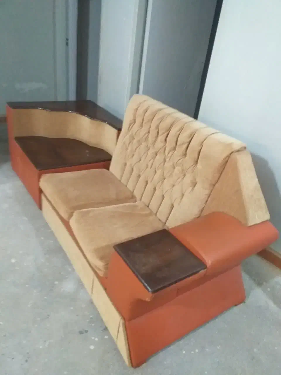 مبل راحتی|مبلمان خانگی و میز عسلی|منجیل, |دیوار