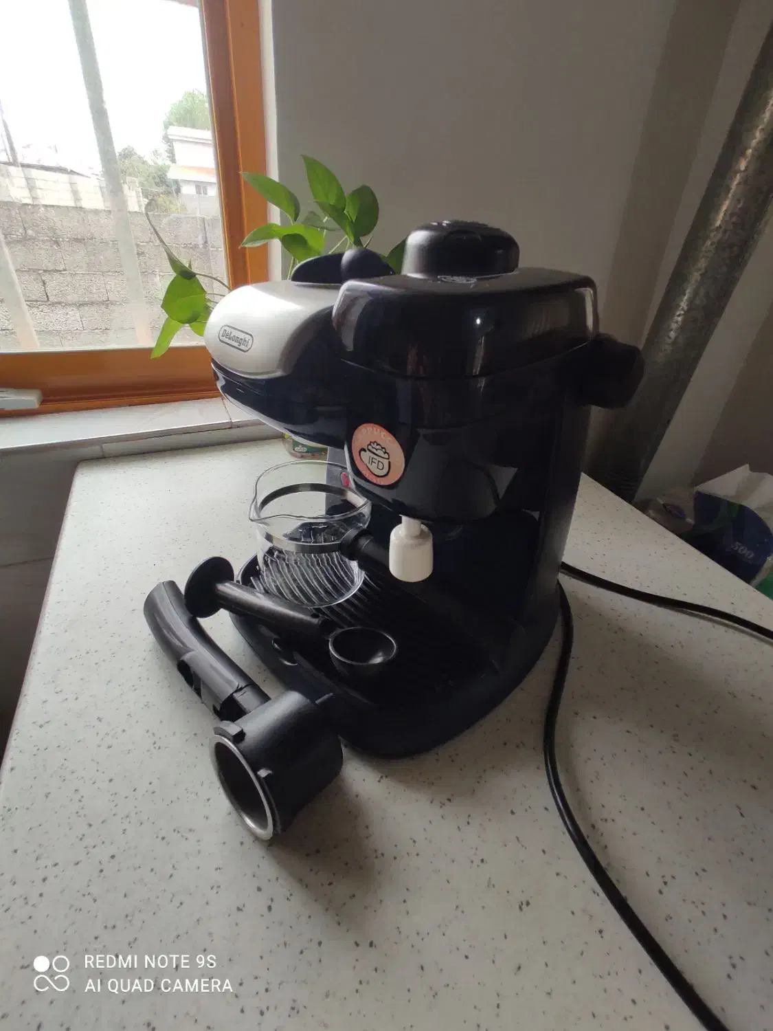 قهوه‌ساز|سماور، چای‌ساز، قهوه‌ساز|صومعه‌سرا, |دیوار