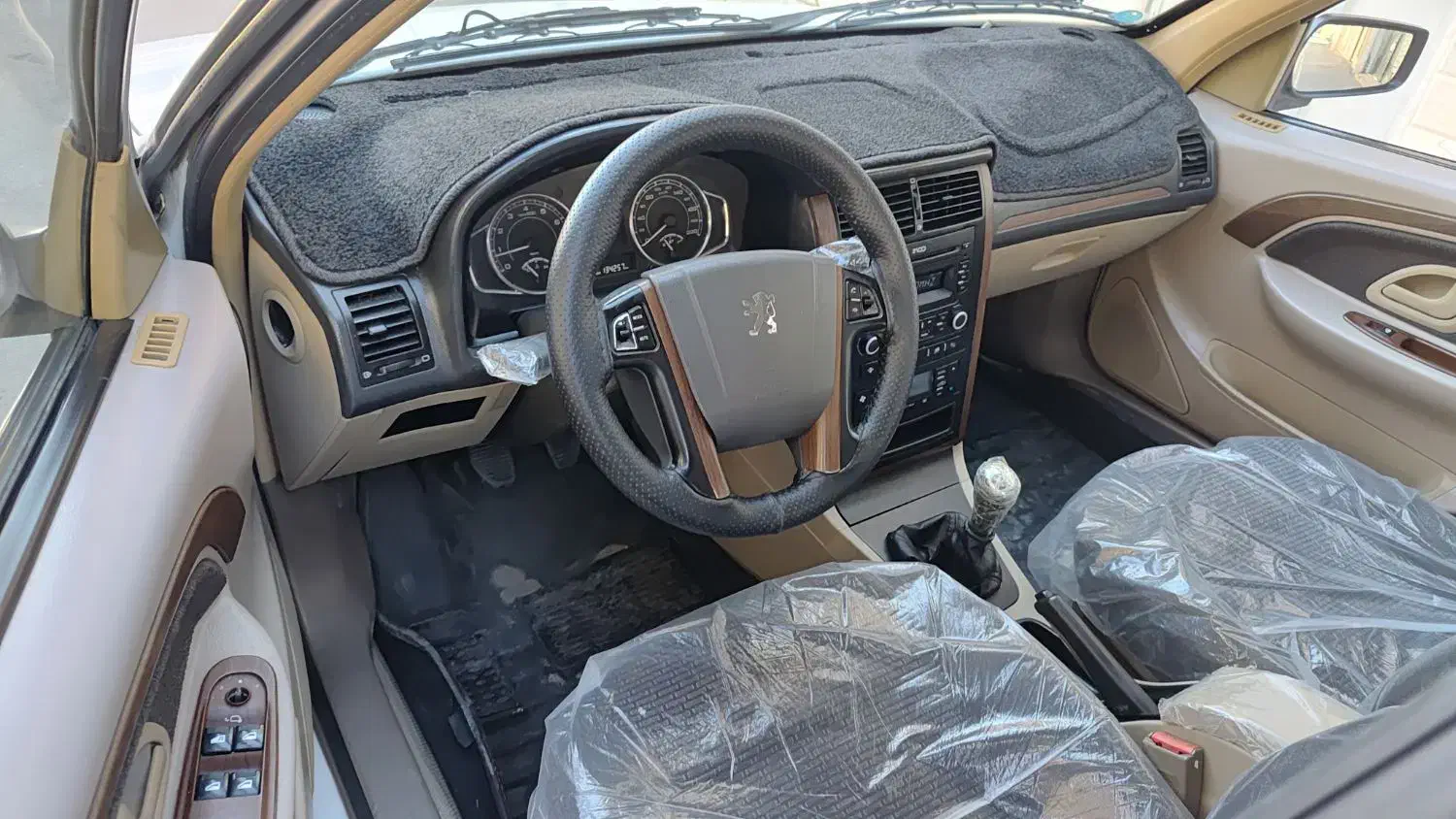 پژو پارس LX TU5 ،مدل ۱۳۹۵|خودرو سواری و وانت|نجفآباد, هفده شهریور|دیوار