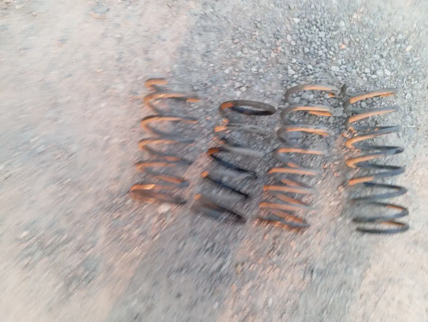 فنر|قطعات یدکی و لوازم جانبی|رشت, کوی مهر|دیوار