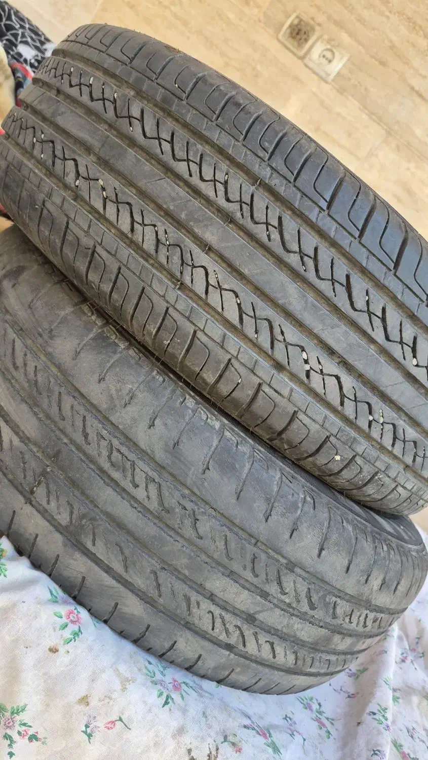 لاستیک کویر سایز 185/65/14 چهار حلقه|قطعات یدکی و لوازم جانبی|رباط‌کریم, شترخوار|دیوار