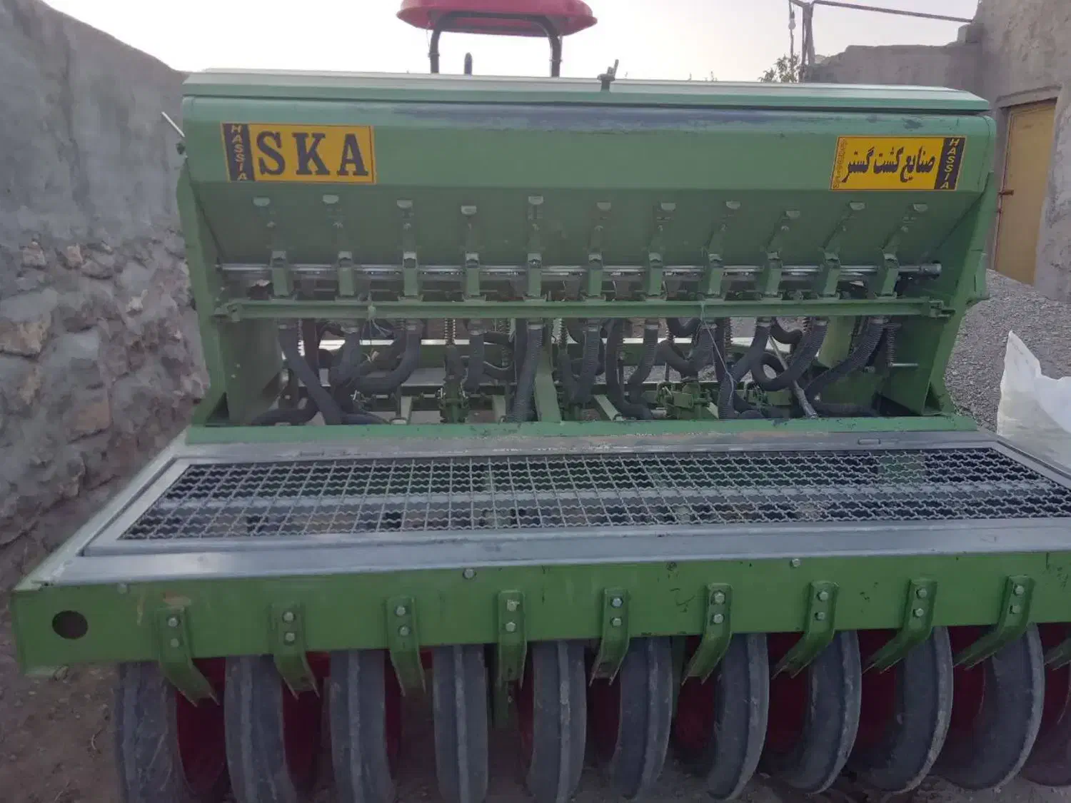 ردیفکار|ماشین‌آلات صنعتی|چاراویماق, |دیوار