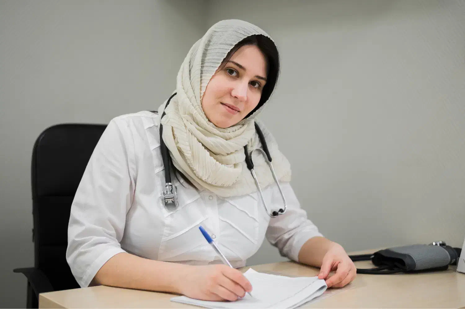 کمک به پذیزش شما در مقطع پزشکی|خدمات آموزشی|سیرجان, |دیوار