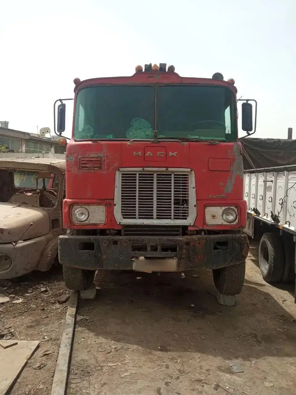 کامیون. کشنده ماک|خودرو سنگین|کرمان, |دیوار