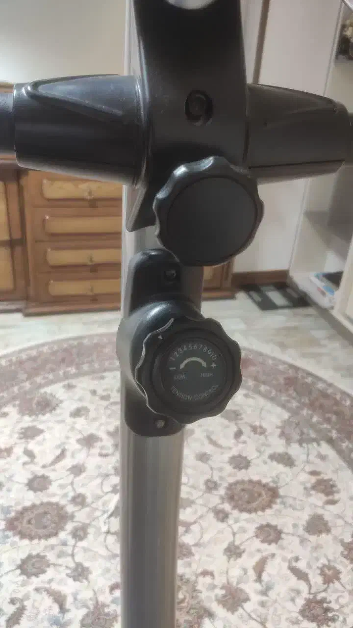 دوچرخه ثابت ورزشی|تجهیزات ورزشی|خمینیشهر, |دیوار