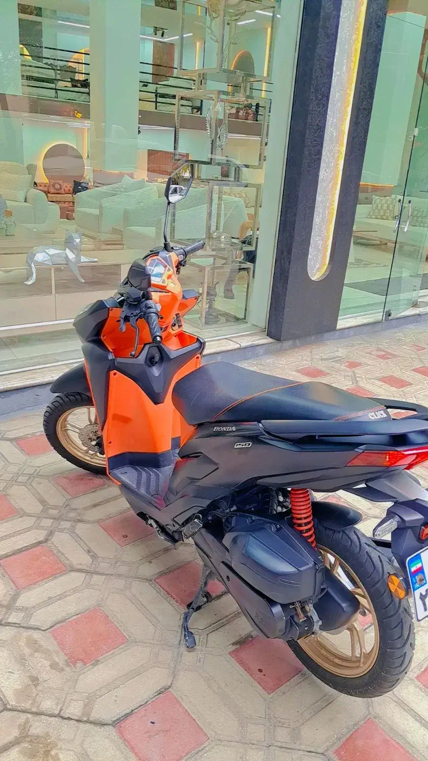 موتورسیکلت طرح کلیک همراه جهان|موتورسیکلت|اصفهان, خانه اصفهان|دیوار