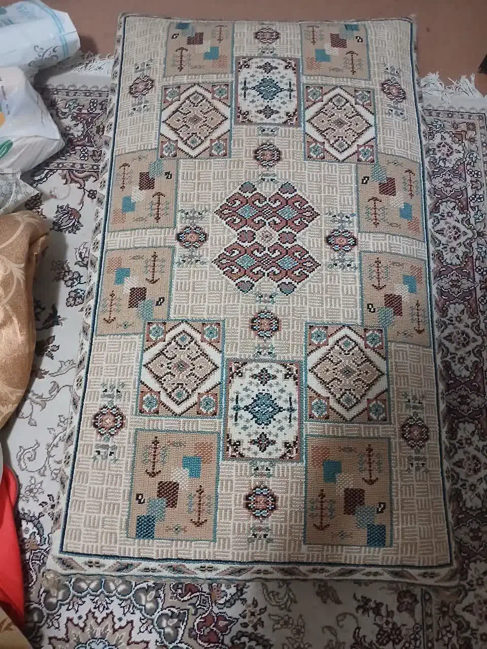 پشتی سنتی|پشتی|زنجان, |دیوار