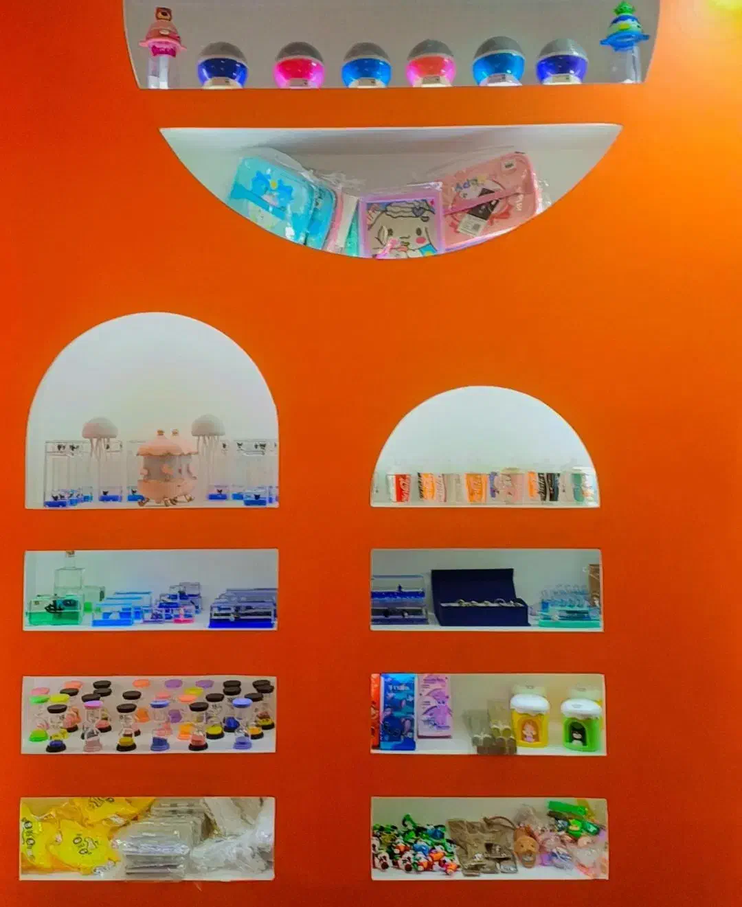 مغازه دکوری|چراغ خواب و آباژور|آفتاب, |دیوار