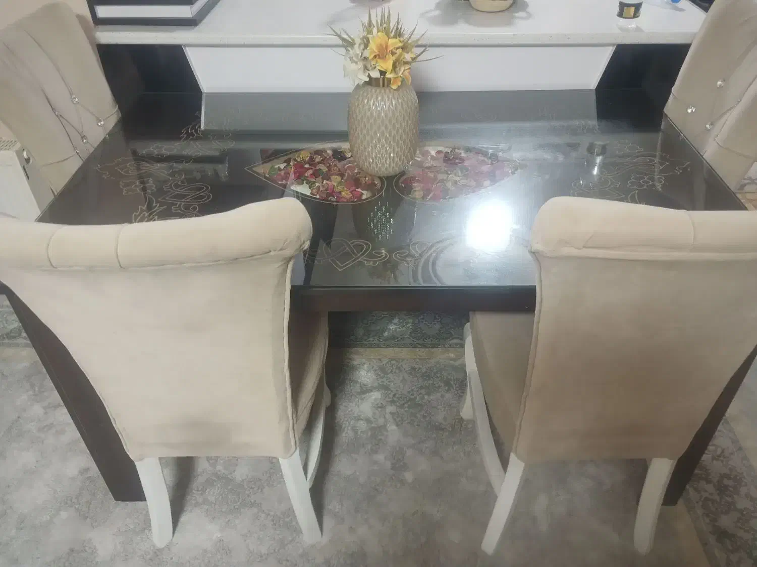 میز ناهار خوری زیبا|میز و صندلی غذاخوری|صحنه, |دیوار